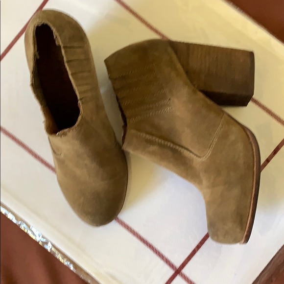 Jeffery Campbell Suede Distressed Ankle Boots - Picture 3 of 9